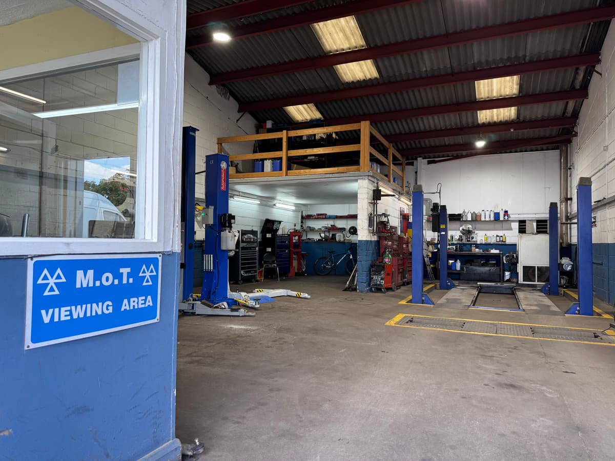 MOT Testing Bay